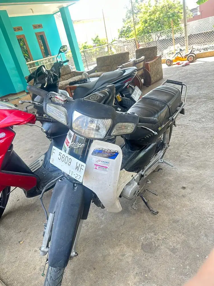 Astrea legenda 1998