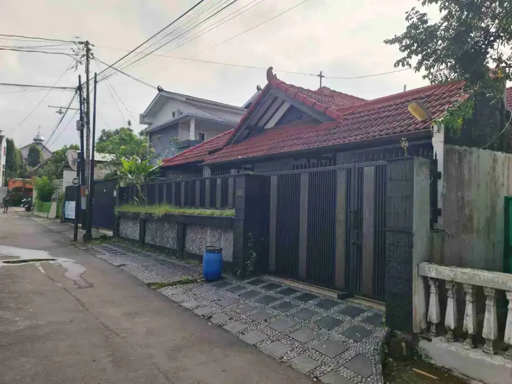 Rumah Asri Full Furnished Dalam Perumahan Di jl. Kaliurang Dekat Kampus UII Pusat