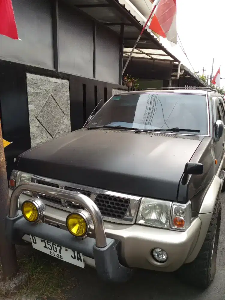 Jual NISSAN TERRANO KINGSROAD K2 2005