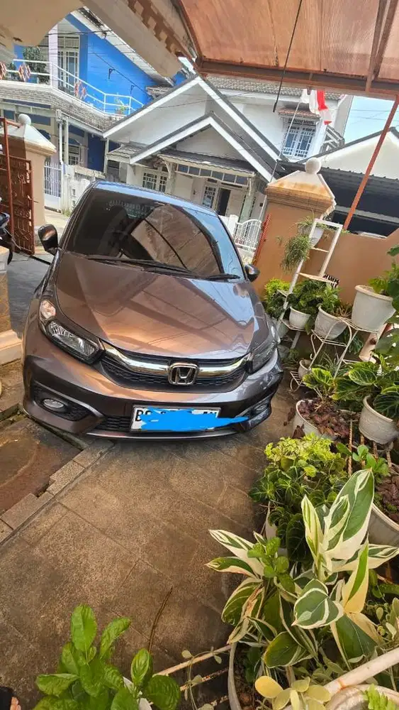 Dijual honda brio pakaian pribadi terawat