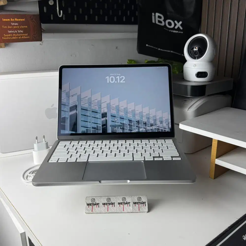 MacBook Neo 8/256gb Silver iBox Garansi Resmi Mei 2027
