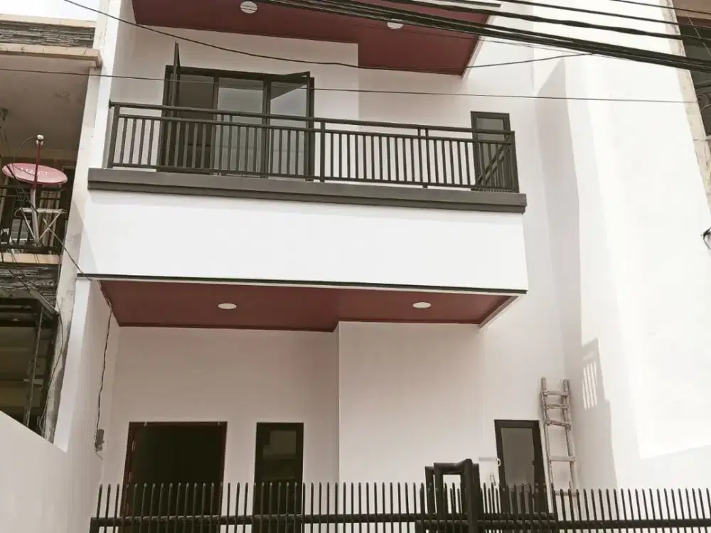 Jual Rumah Brand New Lokasi di Kelapa Gading