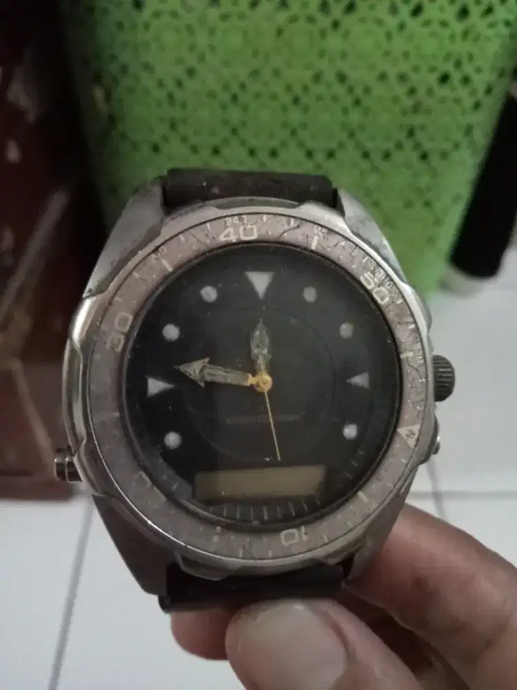 Jam tangan cowok merk CASIO ori
