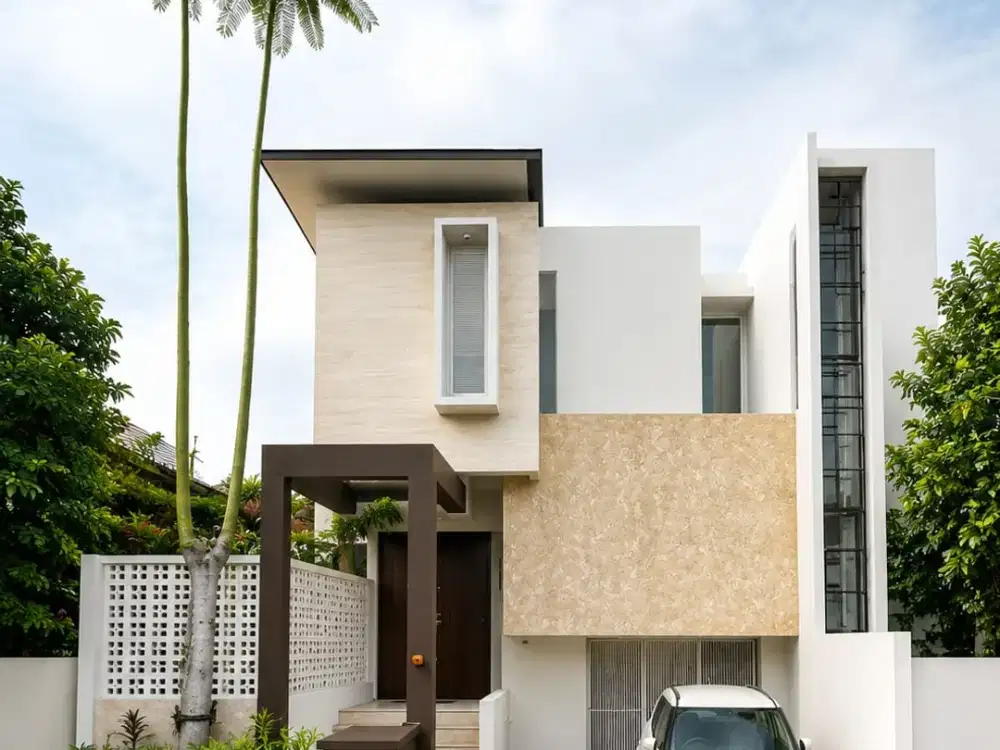 Rumah modern tropis 2,5 lantai lokasi strategis di jakarta selatan 19016 DM