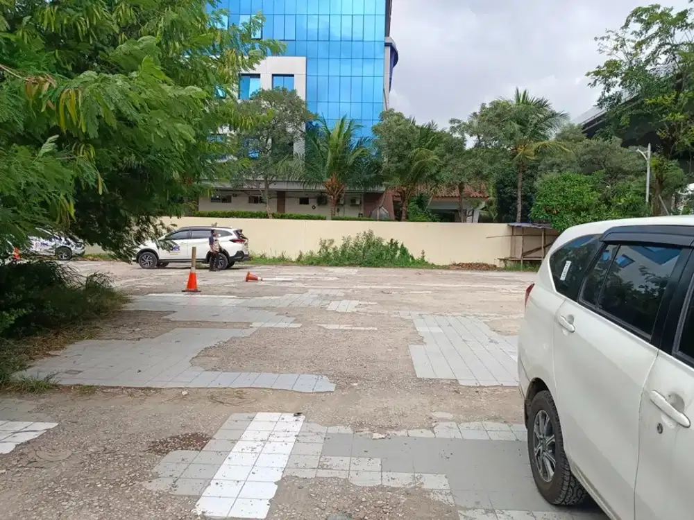 Tanah Kelapa Gading Boulevard Raya : LT 1800 m2, Sangat Strategis
