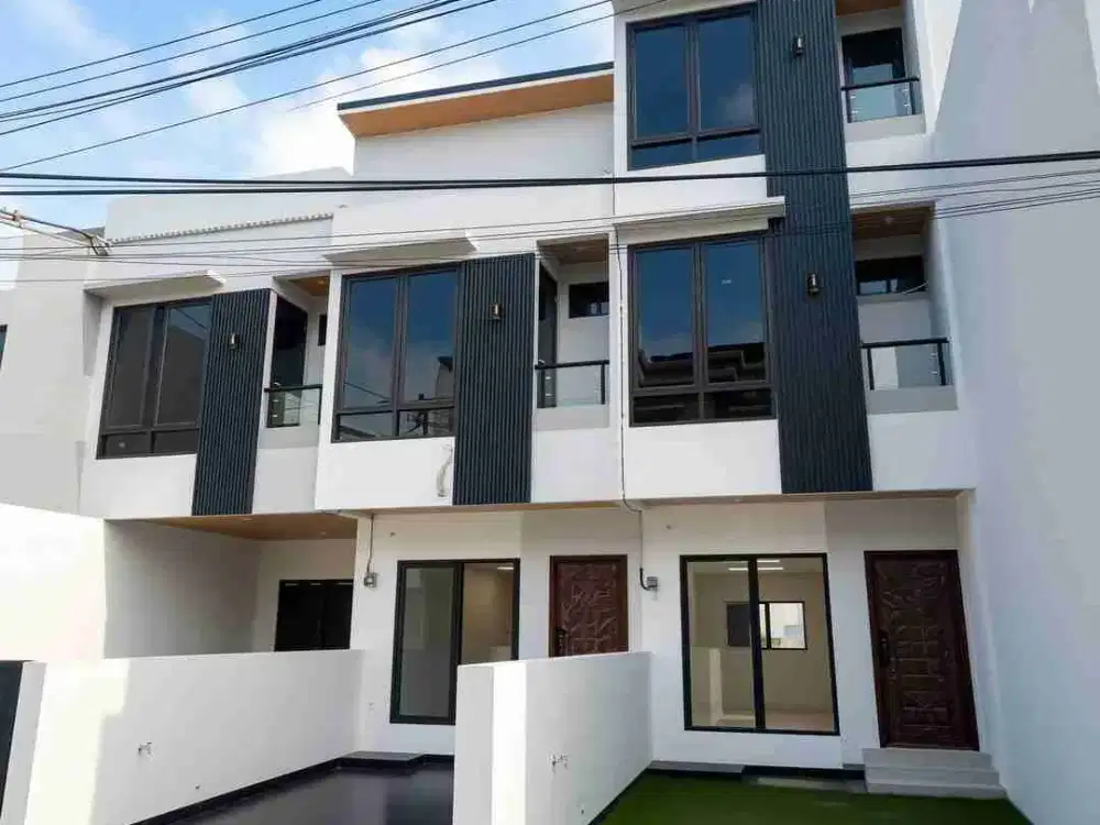 rumah mewah 2 lantai di SETIABUDI dekat stasiun LRT jakarta selatan