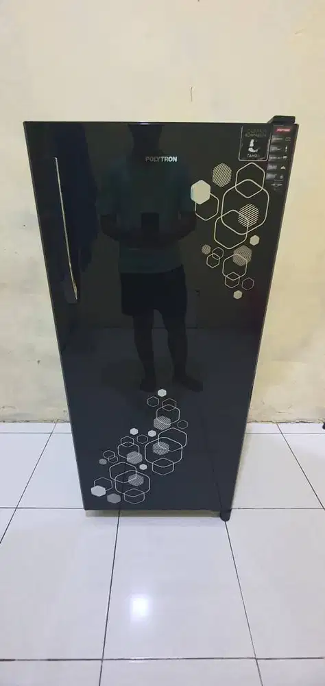 Kulkas polytron 1 pintu