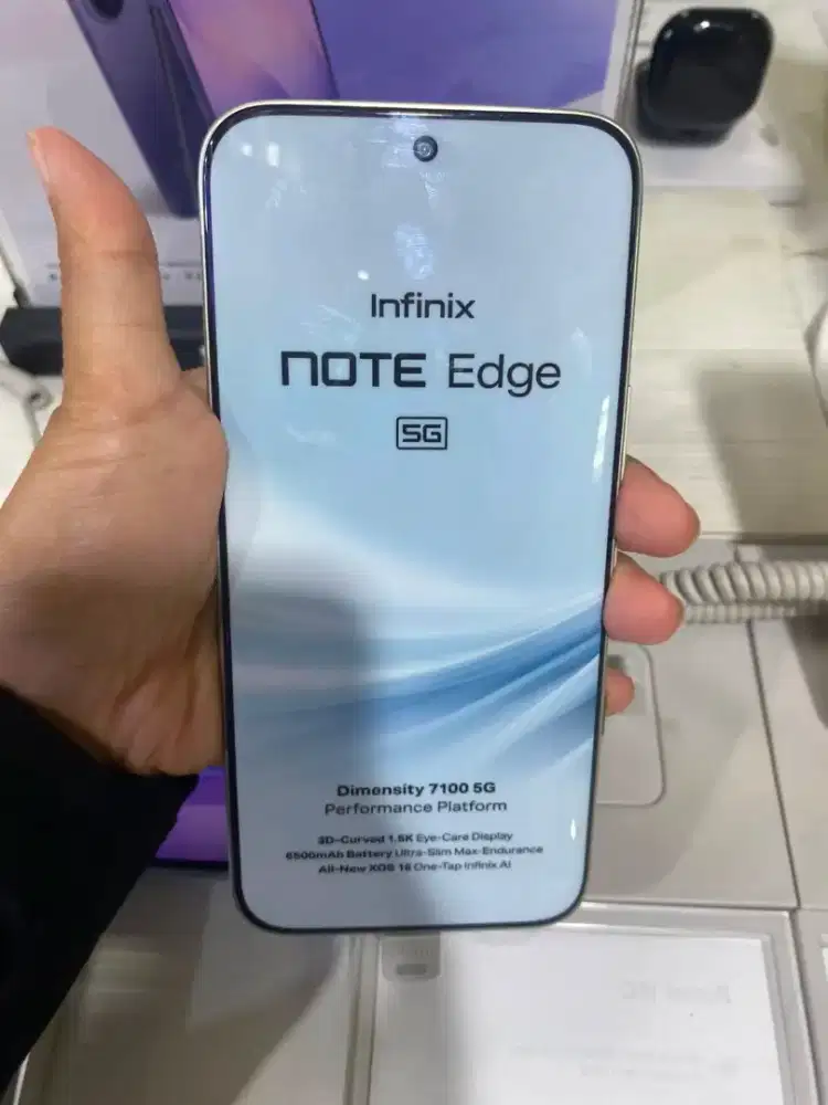 Infinix note edge 5G 8 128