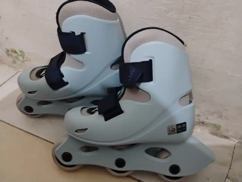Sepatu roda anak 3 roda