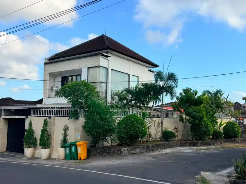 2 STOREY HOUSE WITH PRIVATE POOL IN NUSA DUA