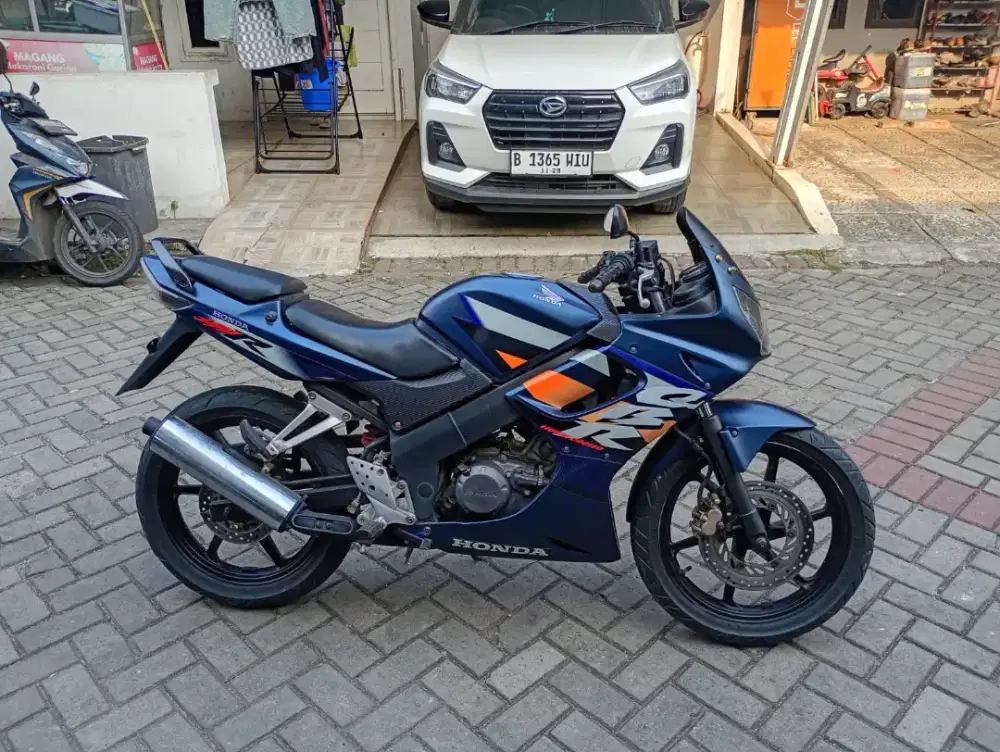 CBR CBU Thailand 2007 bisa tukar tambah cakep