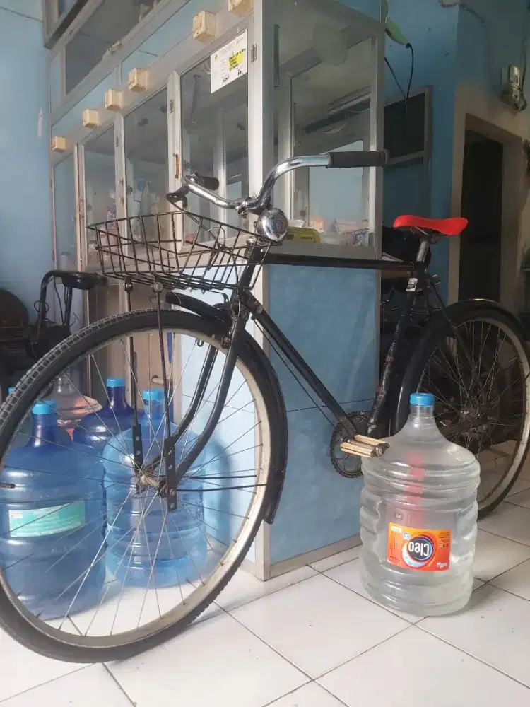Commuter uk 28 basic onthel Hero