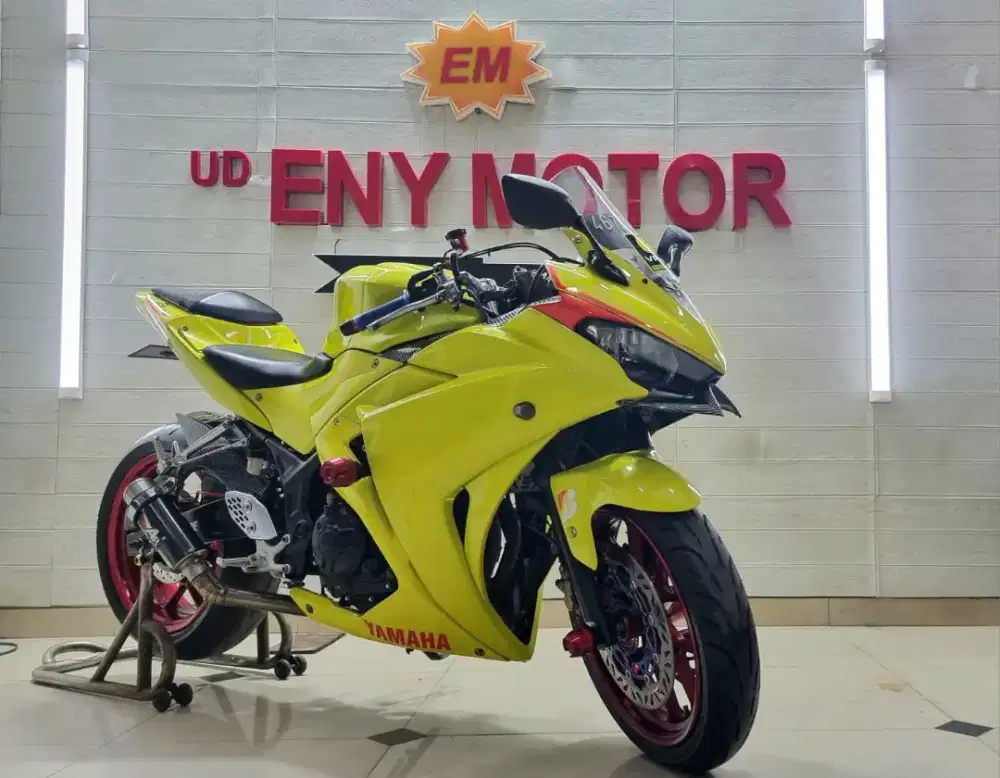UD ENY MOTOR - Yamaha R25 thn 2016 super