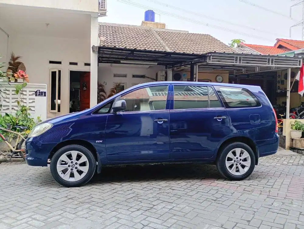 Toyota Kijang Innova 2005 Bensin Manual bisa TT