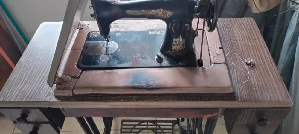 Dibutuhkan tukang jahit celana