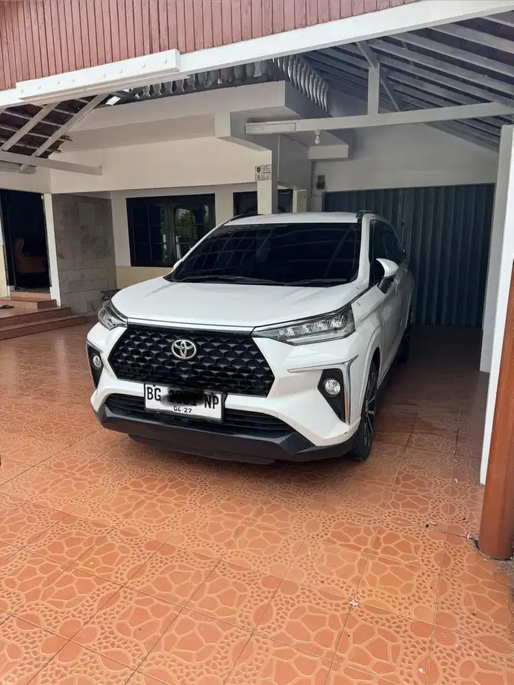 Di Jual Toyota veloz Q 1,5 spesial color(Putih).