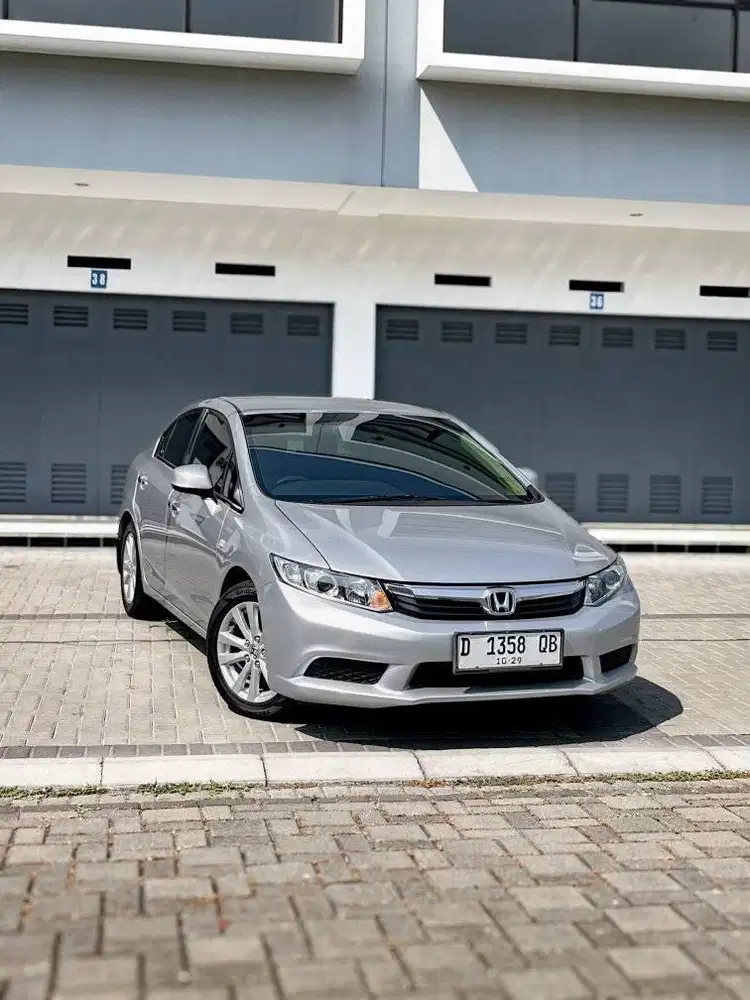 Honda Civic FB 1.8 AT 2012