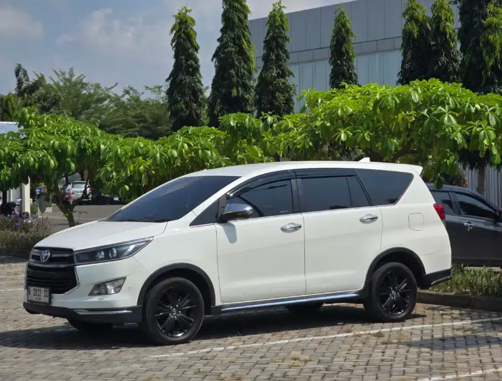 Innova venturer 2018 diesel matic