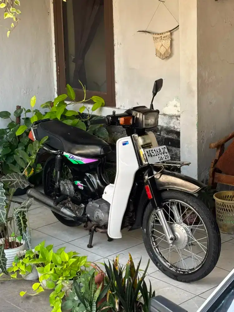 Suzuki rc 100 Bravo
