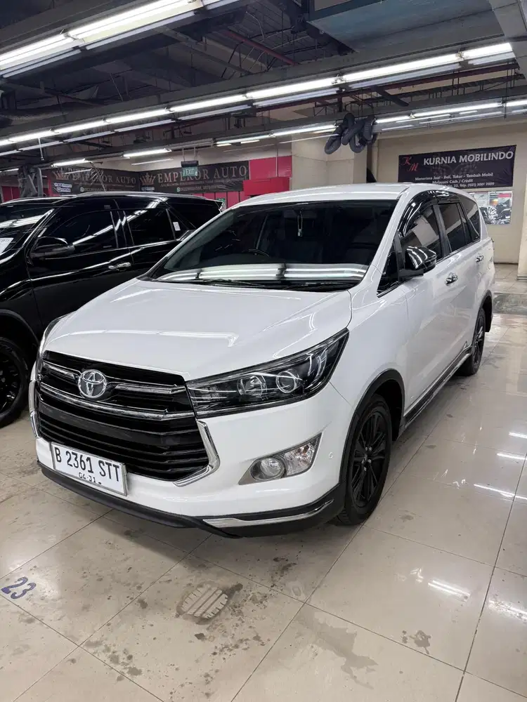 Toyota Innova Venturer 2018 Diesel AT