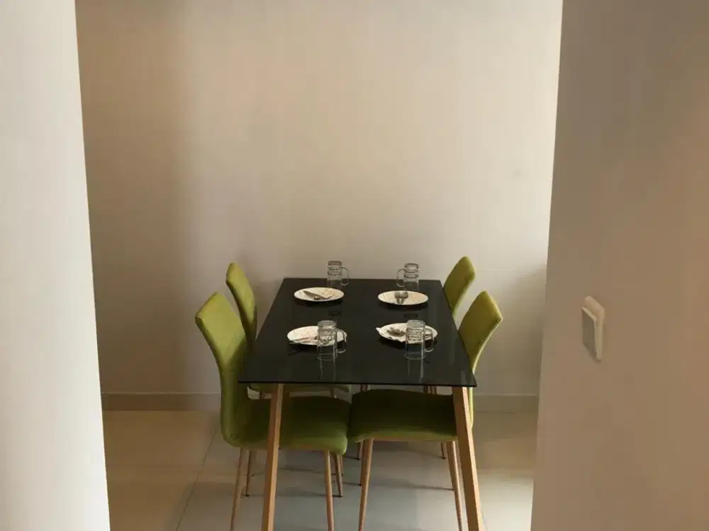 Jual Apartemen Taman Anggrek Residence - tipe SUITE 3 BR, Furnished, Murah