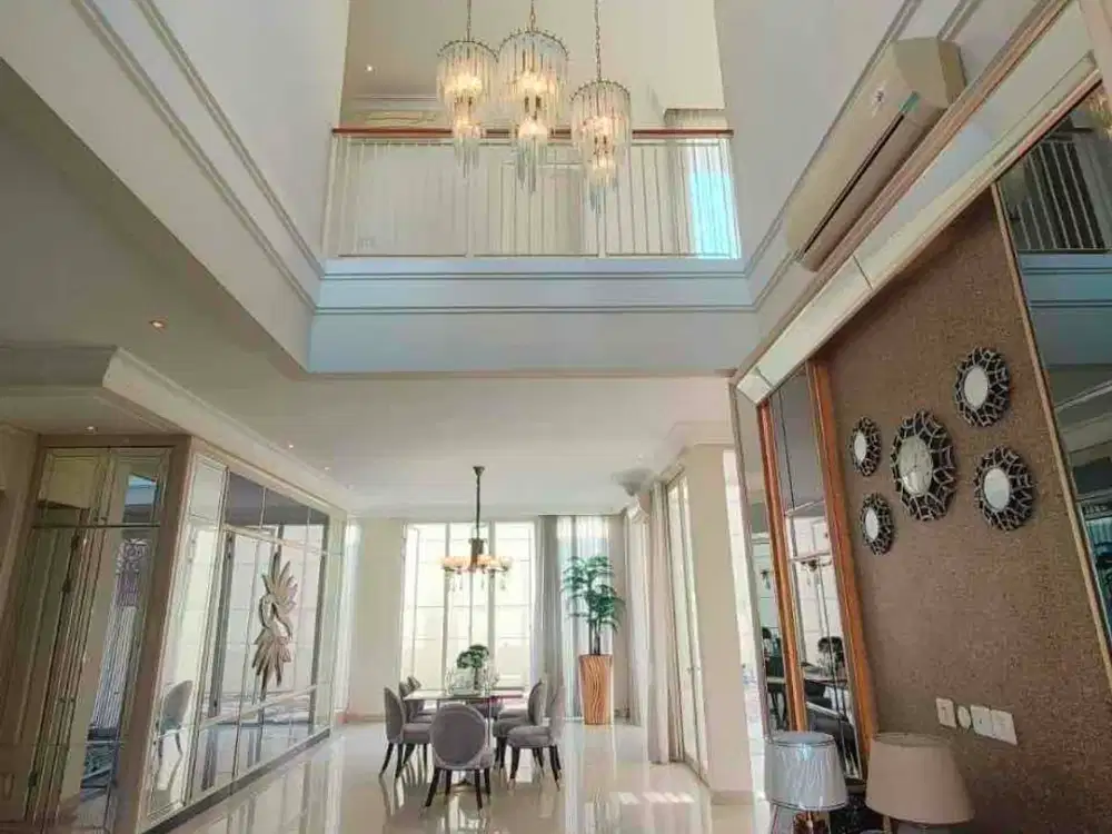 pakuwon city jual rumah mewah full furnished dan interior Lux cluster Santiago rosa surabaya timur