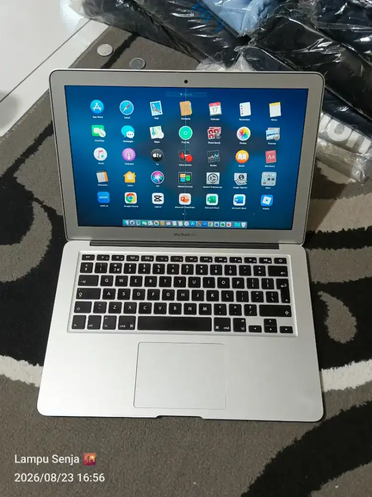 Macbook Air 13 inch Mid 2012