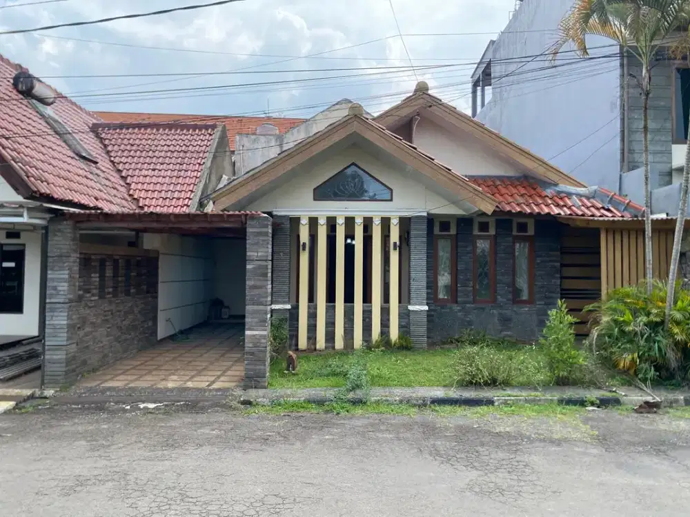DISEWAKAN RUMAH DALAM CLUSTER ARCAMANIK BANDUNG