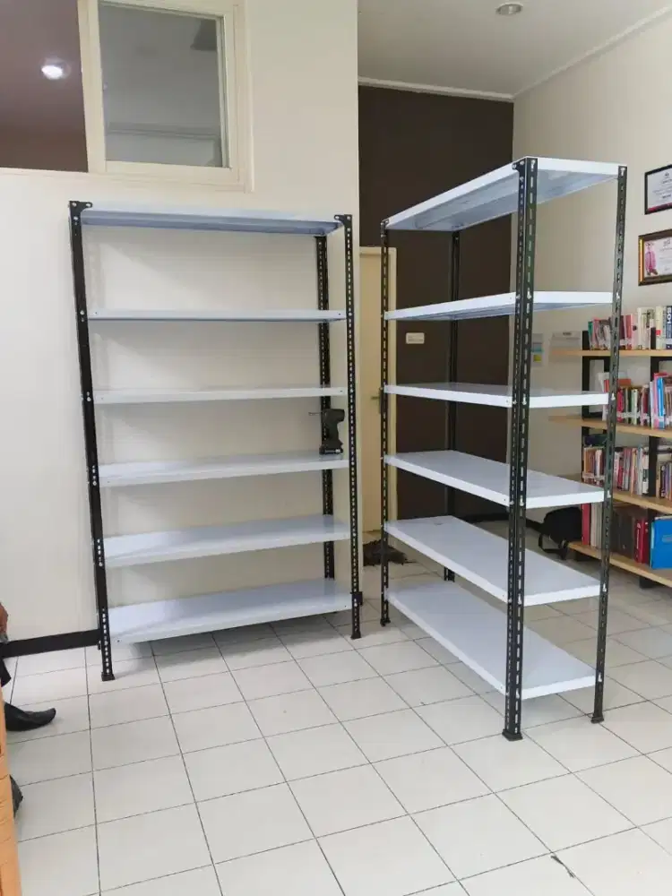 Rak besi serbaguna