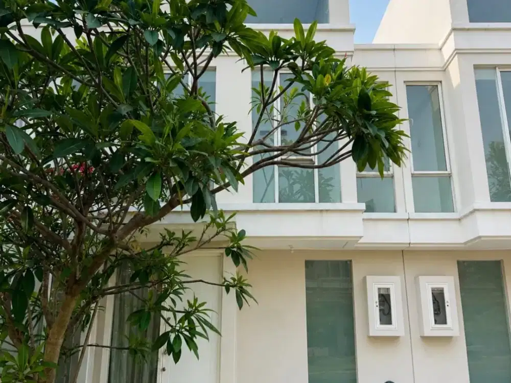 HOUSE FOR SALEE! Rumah Grand Pakuwon, Cluster Adelaide - 2 Lantai SIAP HUNI