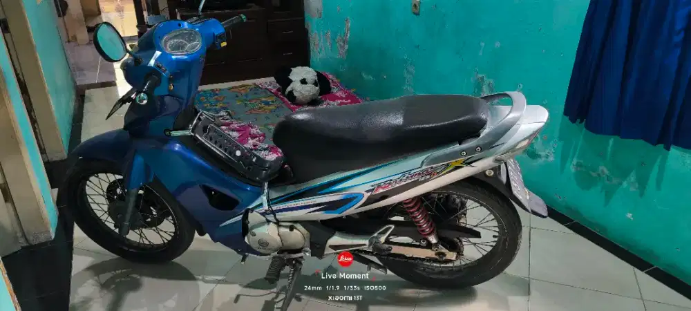 Honda kharisma 2005