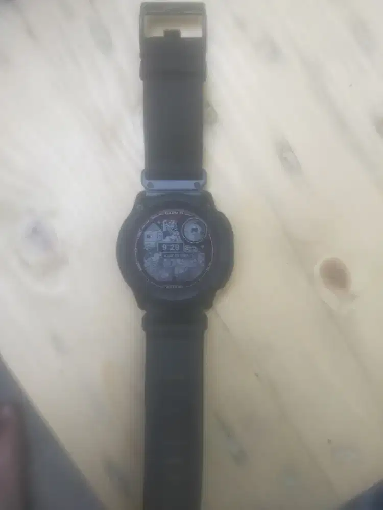Garmin insctict tactical 2 solar