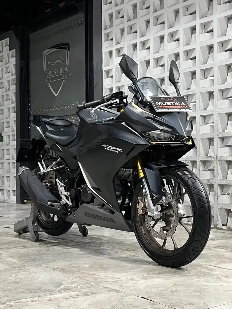 Terbatas!!Honda CBR 150 th 2024 - Ayu Mustika