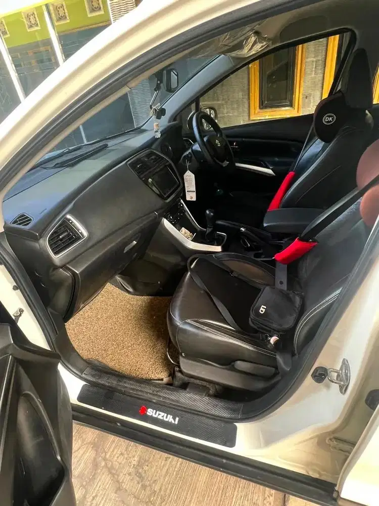 Mobil Suzuki scross
