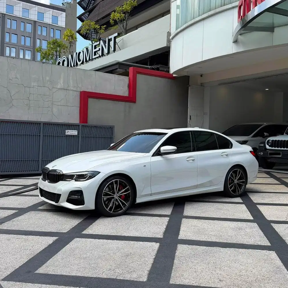 Bmw 330i Msport 2023 nik 2022 g30 g20 c300