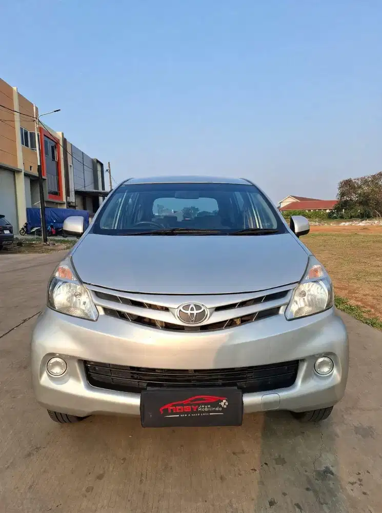 Toyota Avanza 1.3 E 2013 Manual ( Silver Metalik )