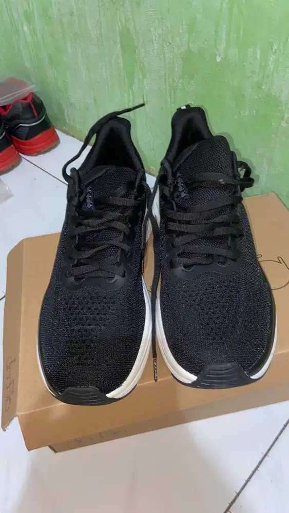 Sepatu Running Diadora