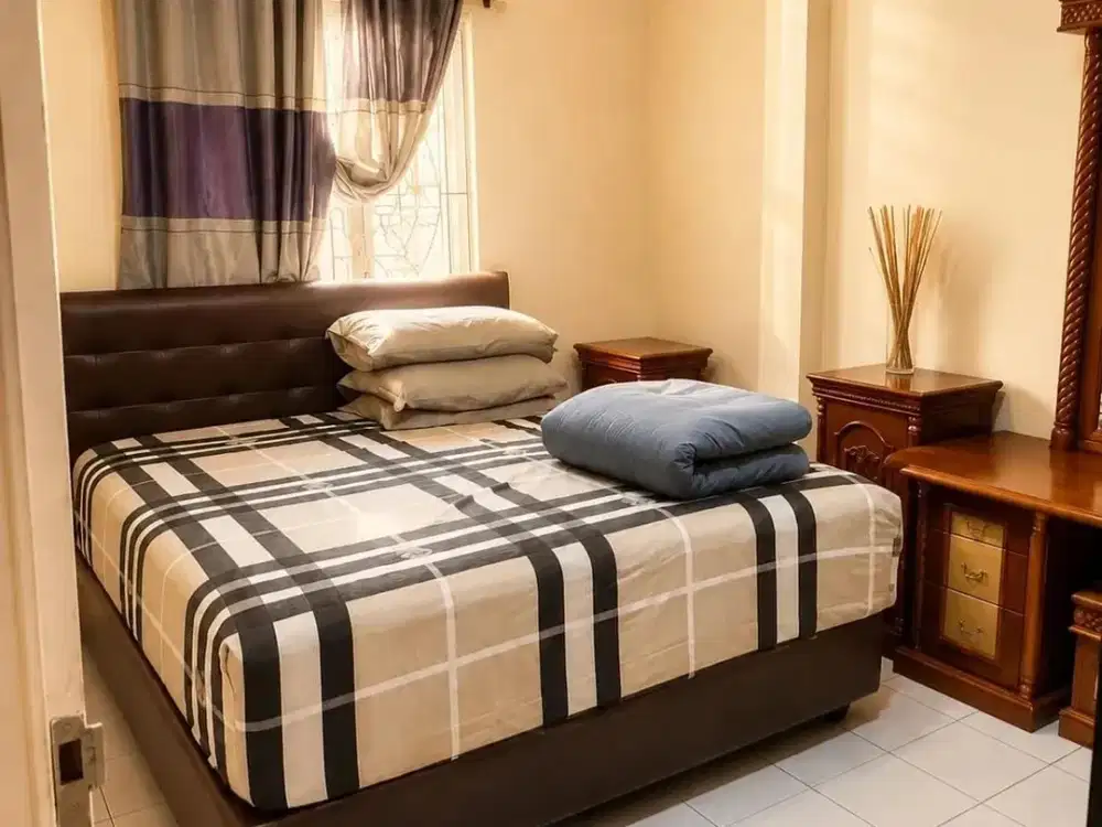 Rumah Sektor 6 Gading Serpong, Tangerang deket Mall Summarecon Serpong