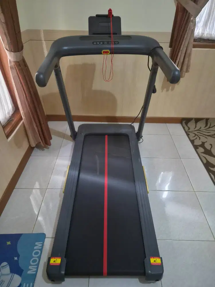 Siapa tau lagi ada yang nyari alat treadmill, bekas 4bln rasa baru