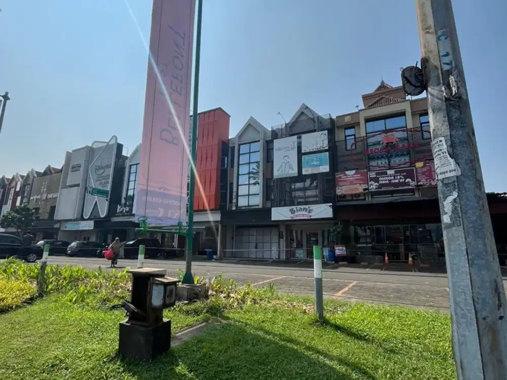 Dijual Ruko Hadap Jalan Raya / Boulevard Sektor 1B Gading Serpong Tangerang