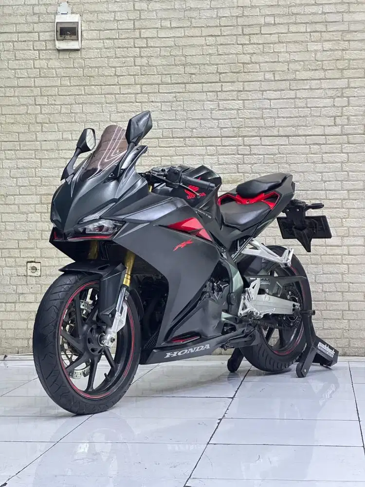 HONDA CBR250RR 2017 MATTE BLACK – SUPER LOW KM KONDISI ISTIMEWA!