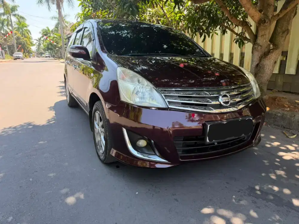 Grand Livina 1.5 Ultimate AT