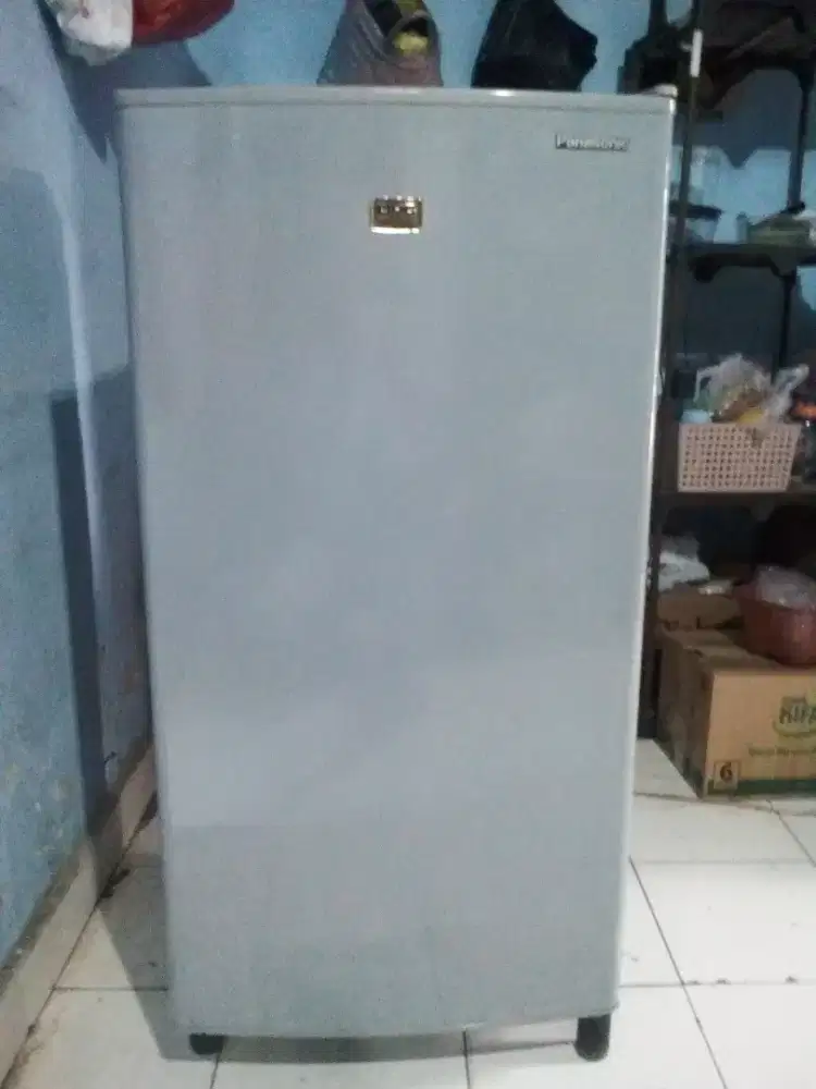 Kulkas panasonic 1 pintu