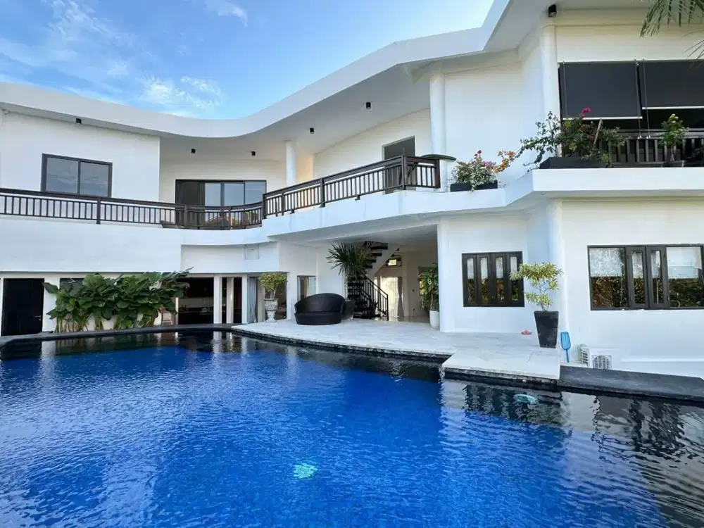 Villa Nusa dua kuta selatan