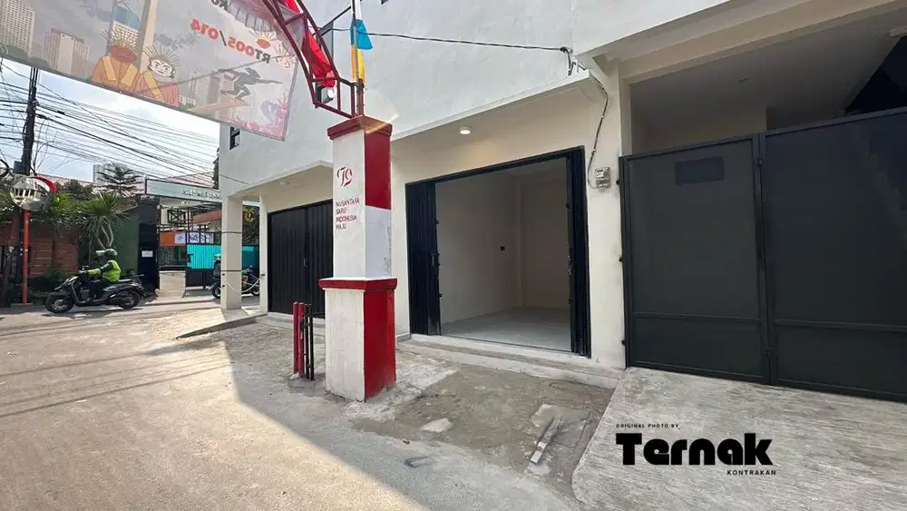 Kios Minimalis Modern Strategis Setiabudi Jakarta Selatan (STRATEGIS)