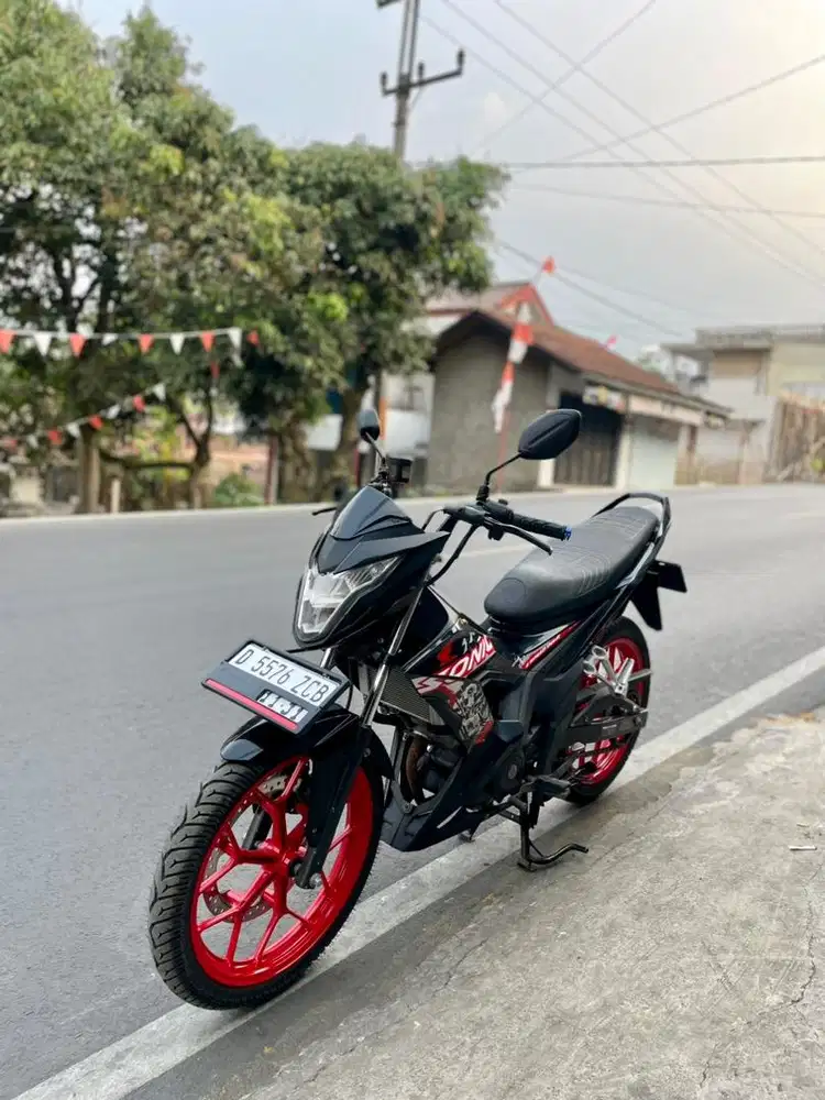 Honda Sonic 150 R 2015