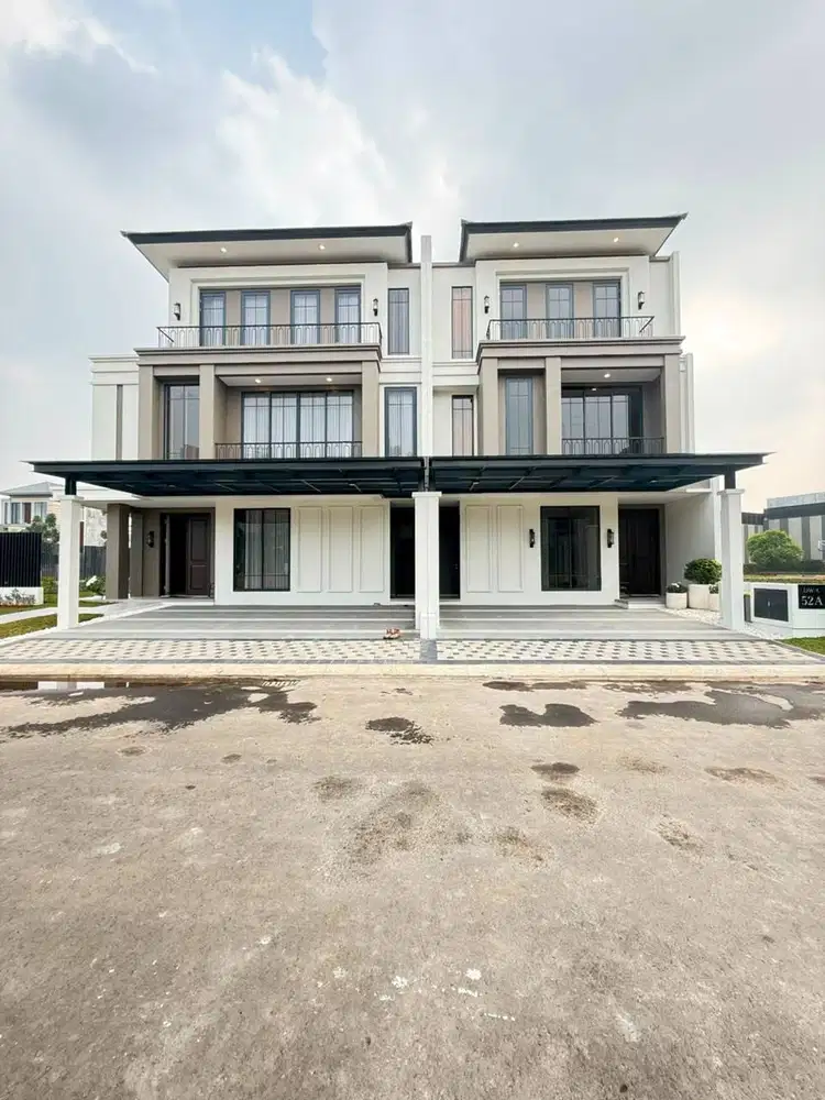 HOT SALE!!! Rumah 3 Lantai Naraya Dharmawangsa Bintaro, Desain Klasik