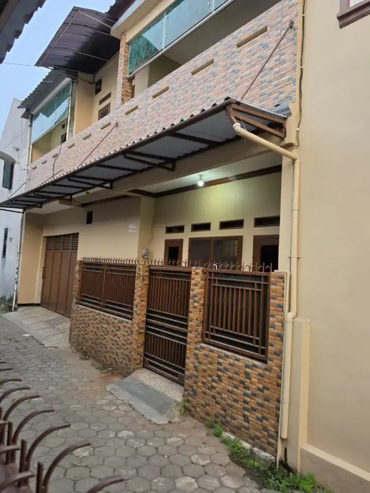 Di jual Rumah tinggal siap huni 2 lantai