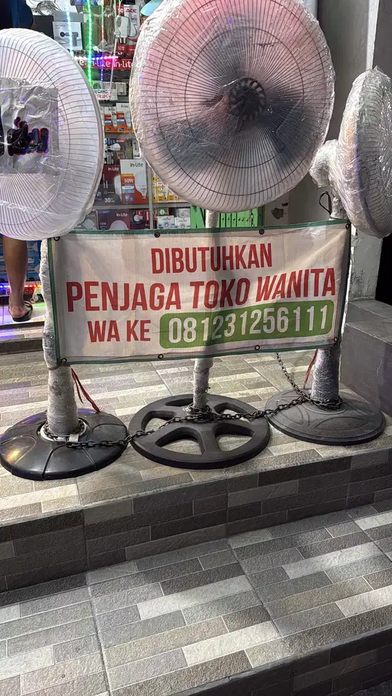 Lowongan penjaga toko listrik
