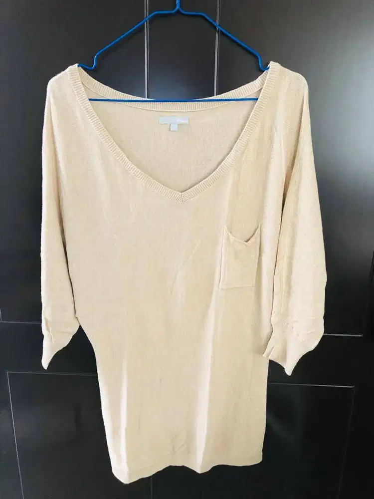 SWEATER CREAM/ COKLAT SUSU - SIZE S - PRELOVED